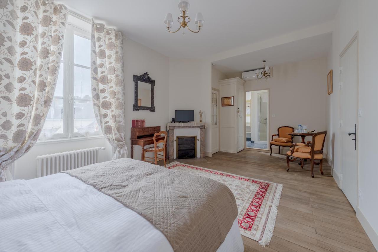 ブロワ La Perluette Bed & Breakfast エクステリア 写真